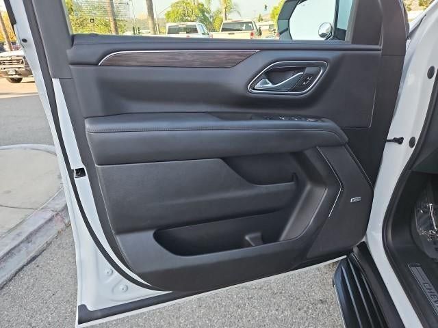 Used 2022 Chevrolet Tahoe LT w/ LT Signature Plus Package RWD image 22