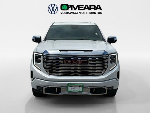 Used 2024 GMC Sierra 1500 Denali w/ Denali Reserve Package AWD/4WD image 8