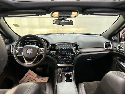 Used 2021 Jeep Grand Cherokee Laredo X image 19