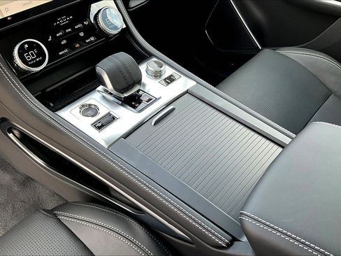 New 2026 Jaguar F-PACE R-Dynamic S image 7