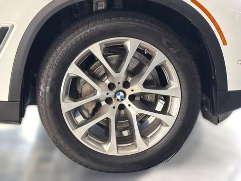 Used 2023 BMW X5 sDrive40i w/ Climate Comfort Package RWD image 13