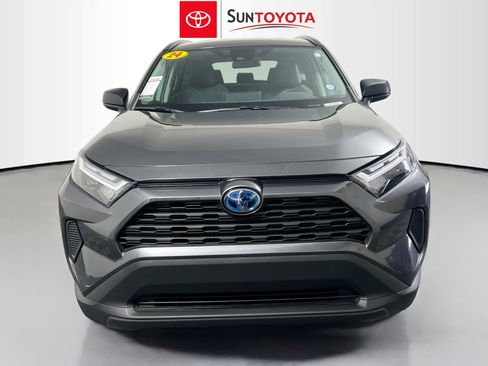 Used 2024 Toyota RAV4 LE image 10