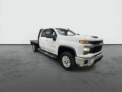 Used 2024 Chevrolet Silverado 2500 LT w/ Snow Plow Prep/Camper Package AWD/4WD image 5