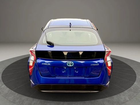 Used 2016 Toyota Prius Two image 5