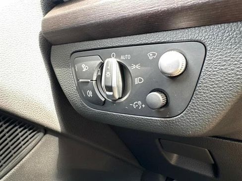 Used 2022 Audi Q5 2.0T Prestige image 25