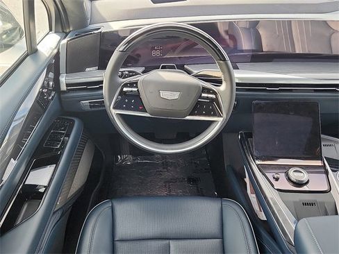 New 2025 Cadillac Escalade IQ Sport 2 w/ LPO, ONYX Package image 7