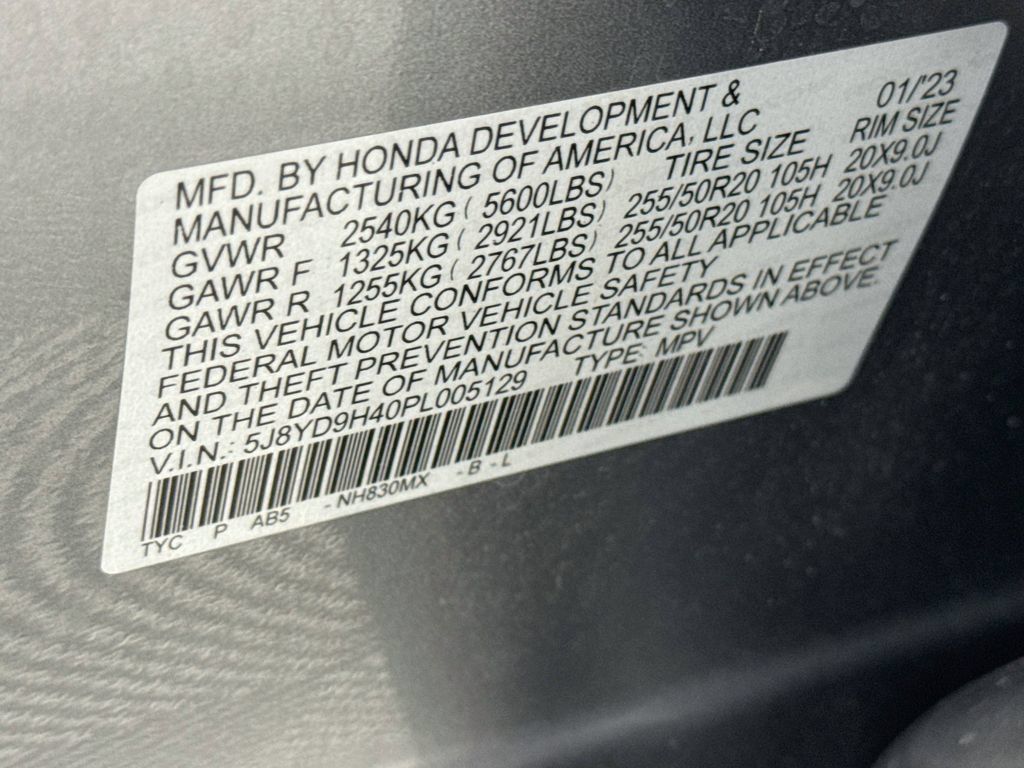 Used 2023 Acura MDX w/ Technology Package FWD image 32