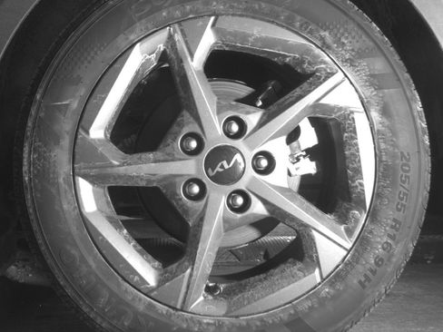 Used 2025 Kia K4 LXS image 14