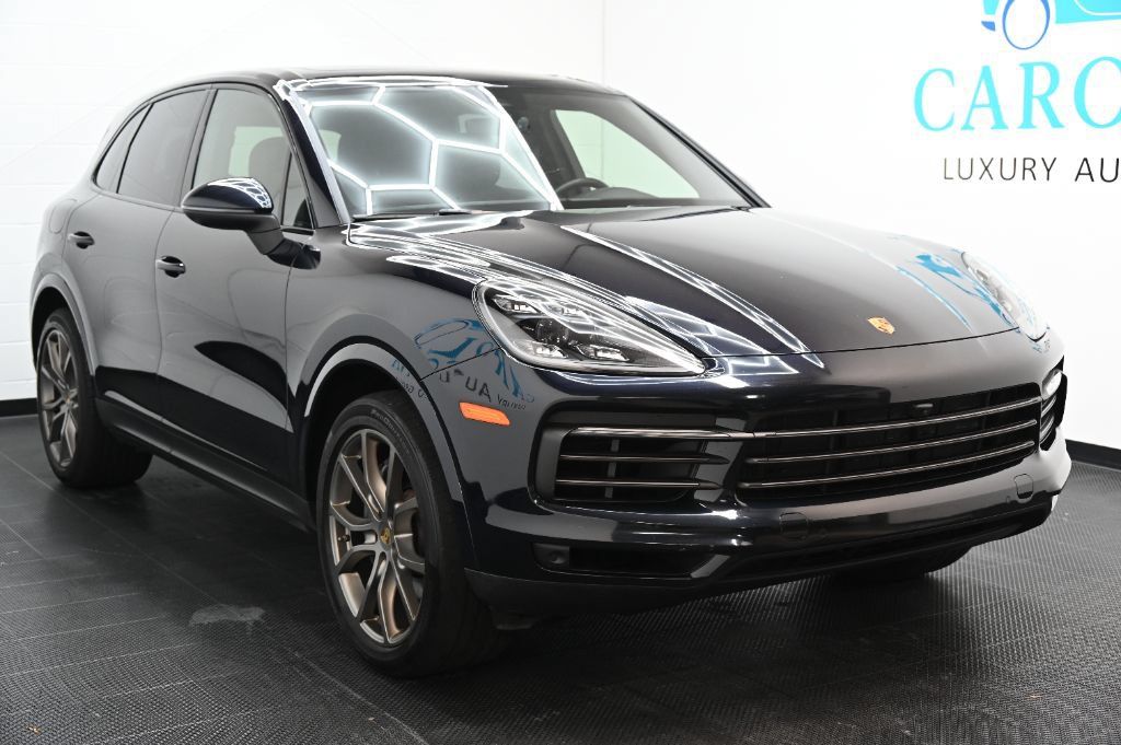 Used 2023 Porsche Cayenne S Platinum AWD/4WD image 2