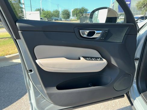 Used 2026 Volvo XC60 B5 Plus w/ Protection Package Premier AWD/4WD image 10