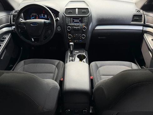 Used 2016 Ford Explorer XLT AWD/4WD image 16