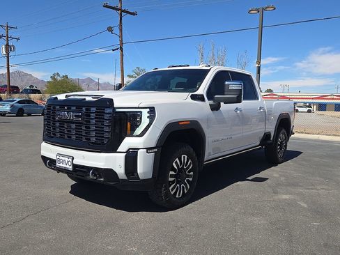 Used 2025 GMC Sierra 2500 Denali Ultimate image 1