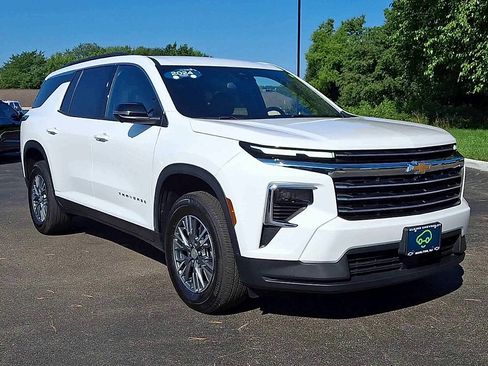 Certified 2024 Chevrolet Traverse LT AWD/4WD image 5