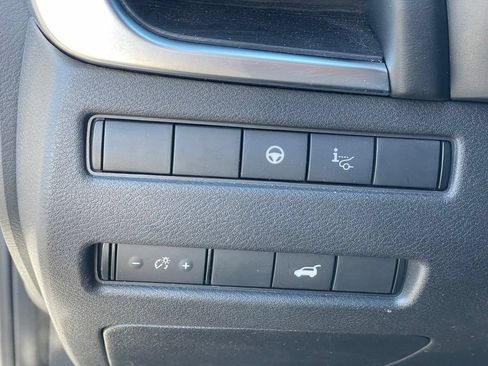 Certified 2023 Nissan Rogue Platinum w/ Platinum Premium Package AWD/4WD image 18