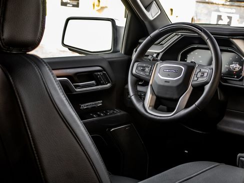 Used 2026 GMC Sierra 1500 Denali image 39