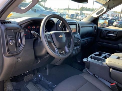 Used 2023 Chevrolet Silverado 1500 Custom image 15