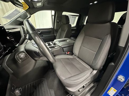 Used 2025 Chevrolet Silverado 1500 LT image 29