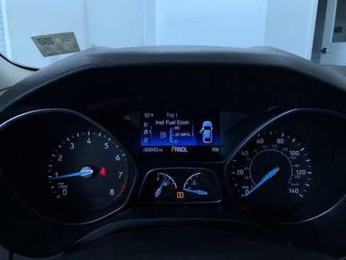 Used 2017 Ford Focus SE image 31