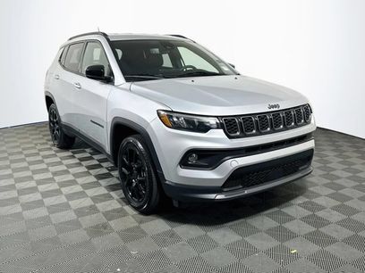 Used 2025 Jeep Compass Latitude w/ Convenience Group