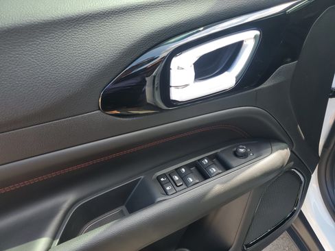 New 2026 Jeep Compass Trailhawk AWD/4WD image 13