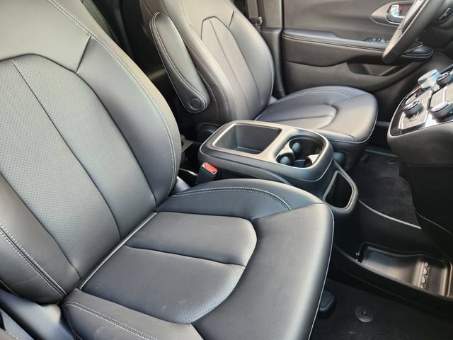 New 2026 Chrysler Pacifica Select FWD image 9