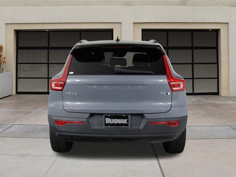 Used 2021 Volvo XC40 T5 R-Design w/ Protection Package Premier image 5