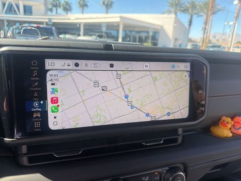 Used 2025 Jeep Gladiator Mojave image 5