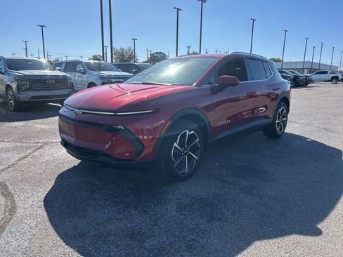 New 2026 Chevrolet Equinox EV LT image 7