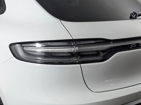 New 2026 Porsche Macan AWD/4WD image 16