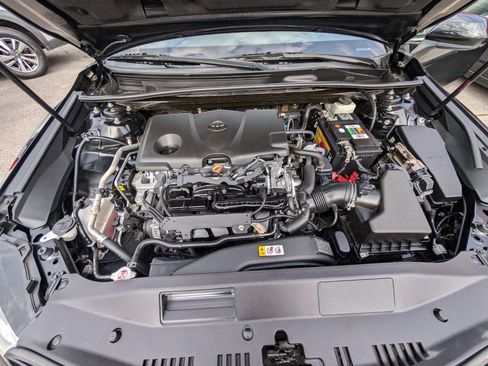 Used 2020 Toyota Camry SE FWD image 10