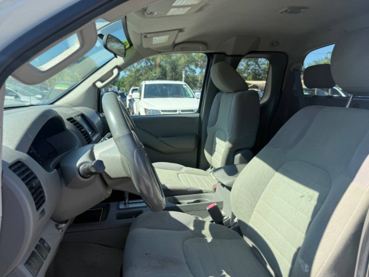 Used 2013 Nissan Frontier S RWD image 11