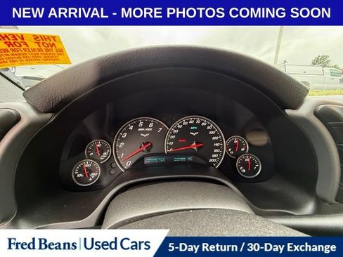 Used 2006 Chevrolet Corvette Coupe w/ Preferred Equipment Group RWD image 21