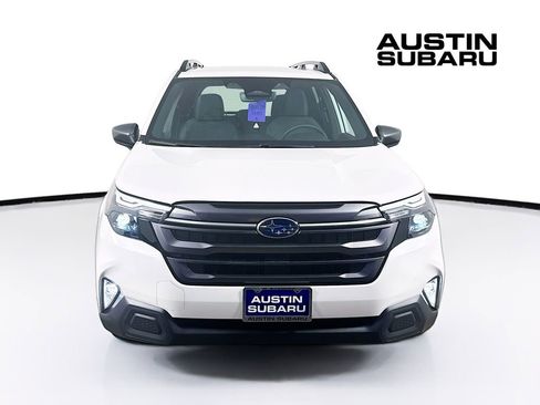 Used 2026 Subaru Forester Premium image 3