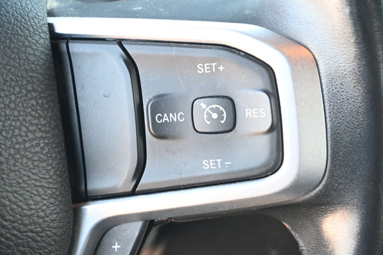 Used 2024 RAM 2500 Big Horn AWD/4WD image 15