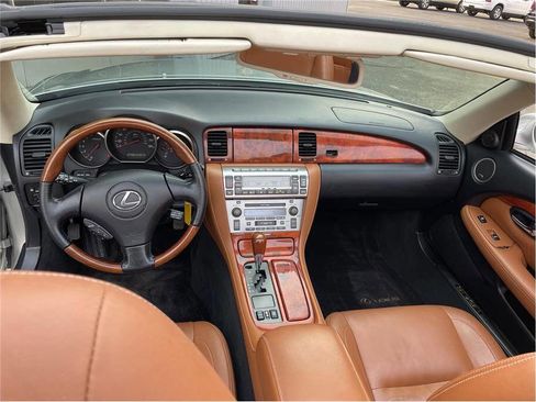 Used 2002 Lexus SC 430 Convertible image 12