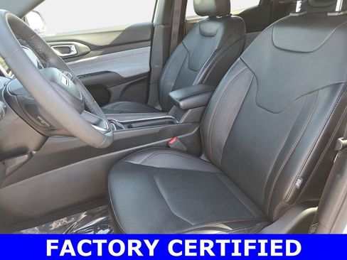 Certified 2023 Jeep Compass Latitude AWD/4WD image 15
