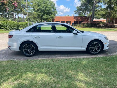 Used 2019 Audi A4 2.0T Premium FWD image 6