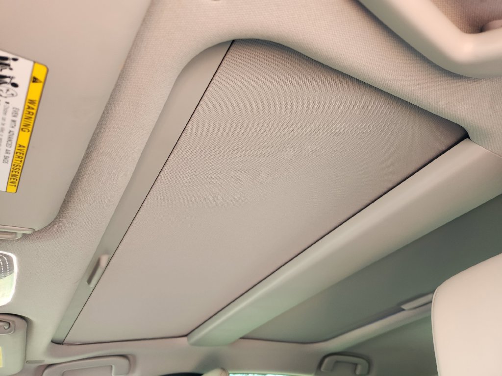 Used 2026 Toyota Prius XLE FWD image 25