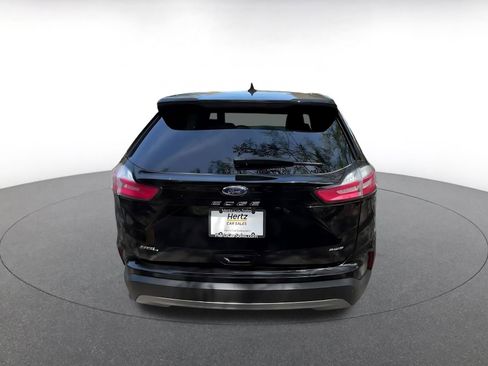 Used 2024 Ford Edge SEL image 12