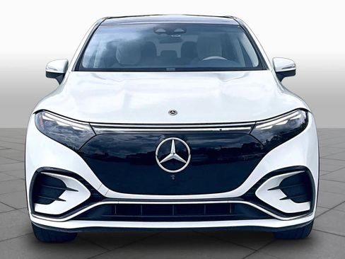 Used 2023 Mercedes-Benz EQS 580 4MATIC SUV image 3