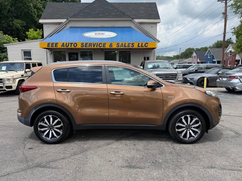Used 2019 Kia Sportage EX AWD/4WD image 1