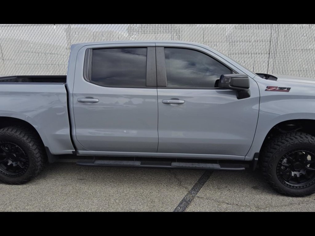 Used 2025 Chevrolet Silverado 1500 RST w/ Convenience Package II AWD/4WD image 9