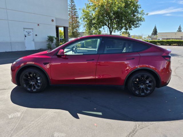 Used 2024 Tesla Model Y Long Range AWD/4WD image 9