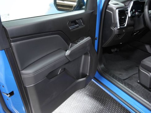 New 2026 GMC Canyon Elevation RWD image 29