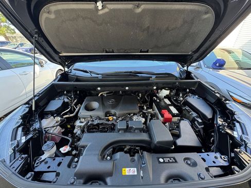 Used 2025 Toyota RAV4 XLE w/ Weather Package image 32