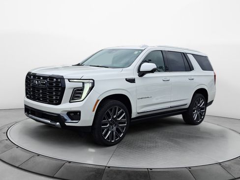 Used 2025 GMC Yukon Denali Ultimate AWD/4WD image 3