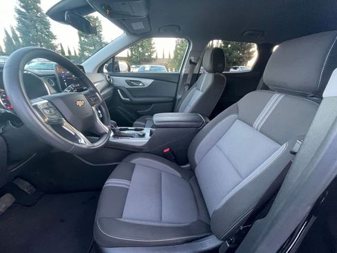 Used 2025 Chevrolet Blazer LT image 22
