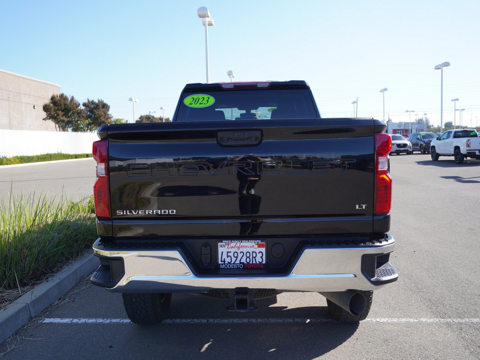 Used 2023 Chevrolet Silverado 2500 LT AWD/4WD image 12