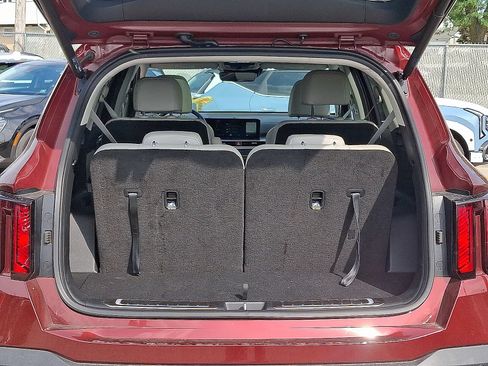 Certified 2025 Kia Sorento EX w/ Panoramic Sunroof Package AWD/4WD image 30