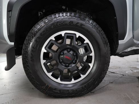 Used 2026 Toyota Tacoma TRD Off-Road AWD/4WD image 33